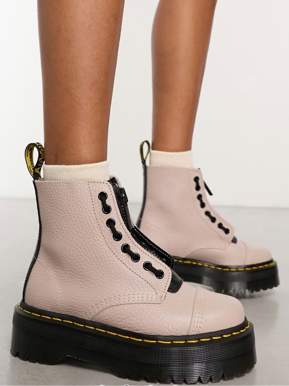 NEW Dr. Martens Sinclair Milled Napa Leather Platform Boots Size 6 Pink Black